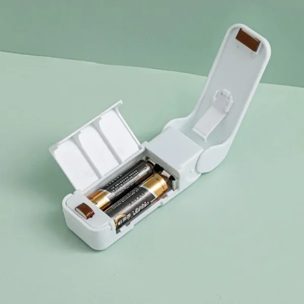 Mini Heat Bag Packaging Sealer Portable Plastic Bag Clip Sealing Machine Food Storage Seal Snack Sealing Kitchen Gadgets - Image 4