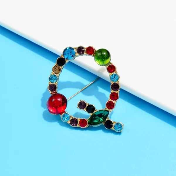 CINDY XIANG 26 Letters Rhinestone Alphabet Brooch Letter Pin Colorful Design Fashion Jewelry ABC Pin High Qulaity Winter Gift - Image 31