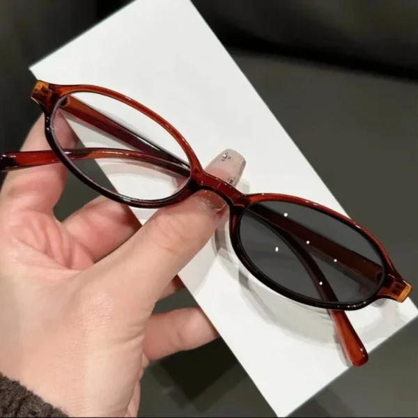 Women's New Finished Photochromic Myopia Glasses Men Small Oval Frame Minus Eyewear Fashion Discoloration Ultralight Eyeglasses - Image 3